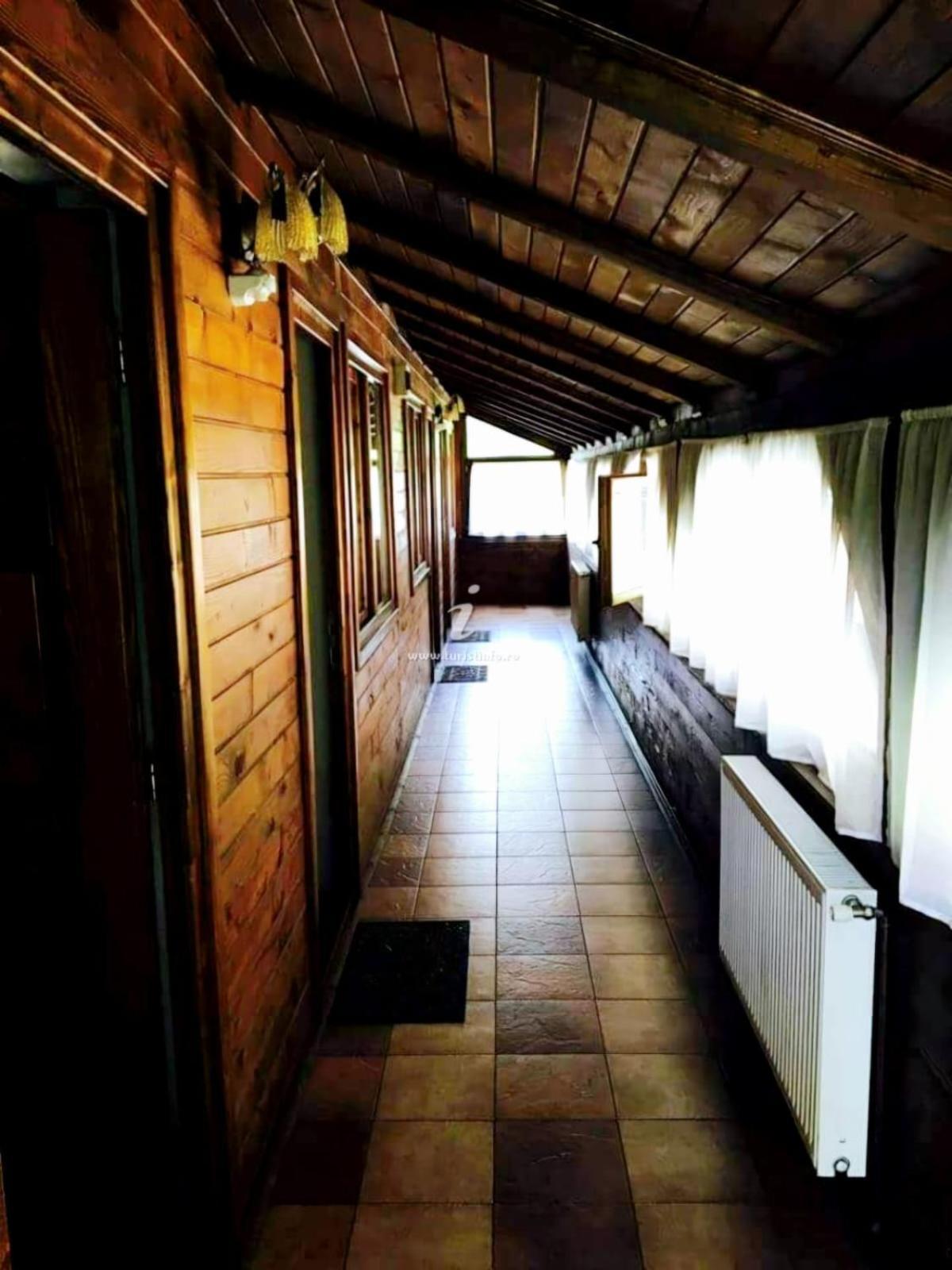 Pensiunea Cerbul - Valea Dobarlaului Kültér fotó